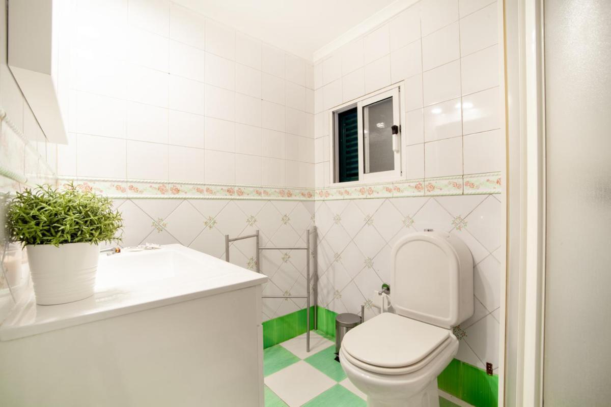 Tejo View At Alfama Stairs With Terrace Apartment *